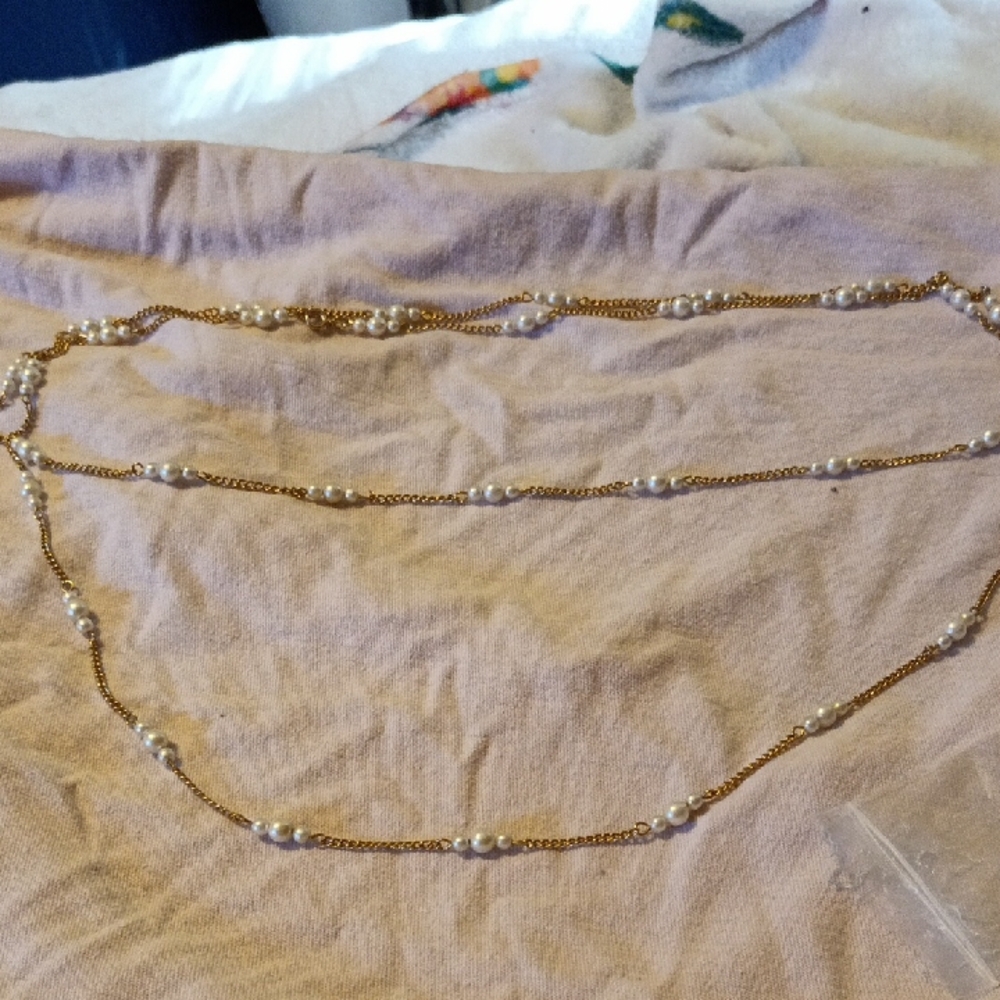 Women Elegant Goldtonen and Pearl Necklace